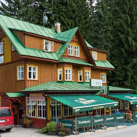 Hotel Diana